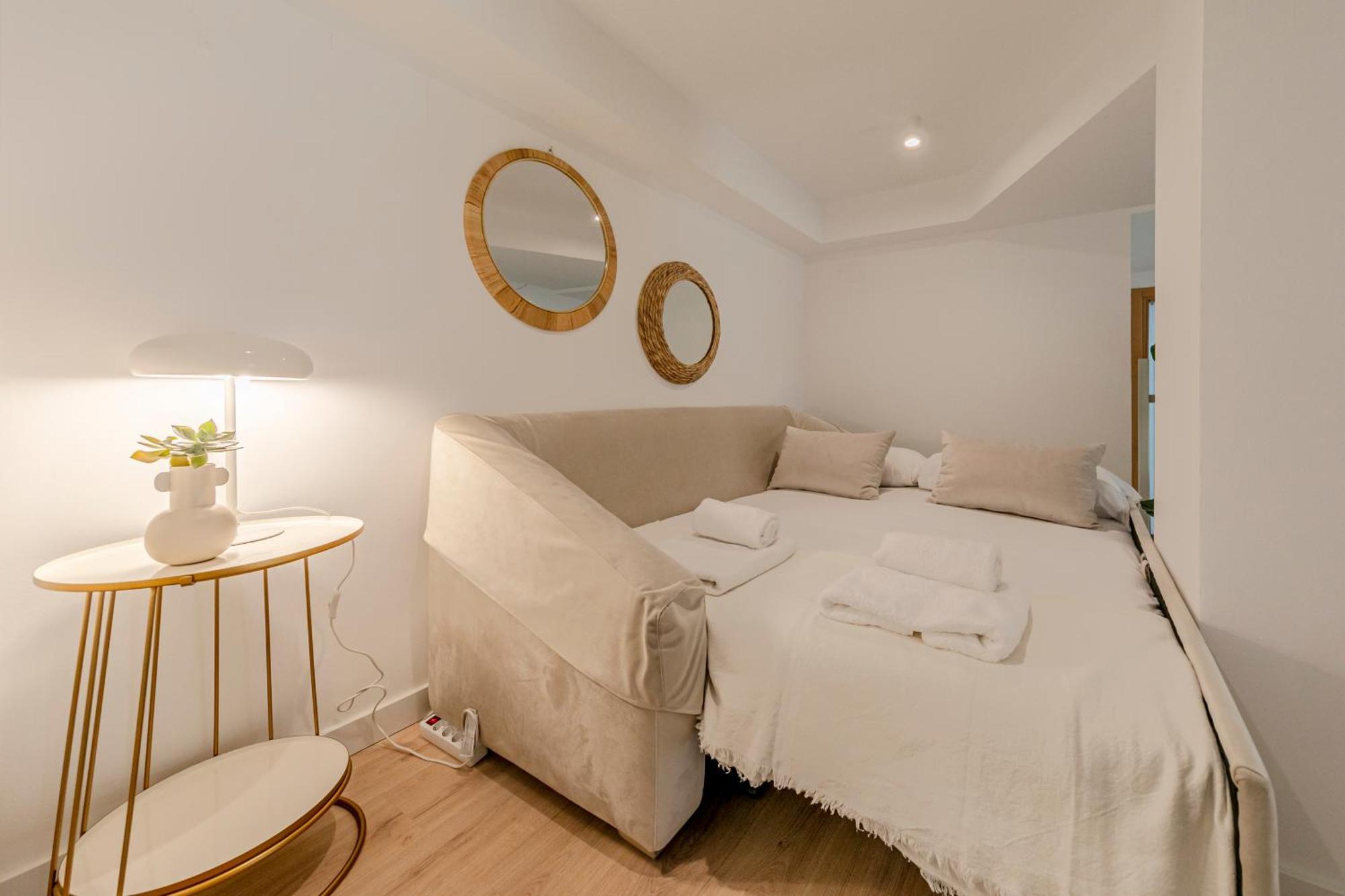 Isg Apartments Conde Negro 10 Seville Luaran gambar
