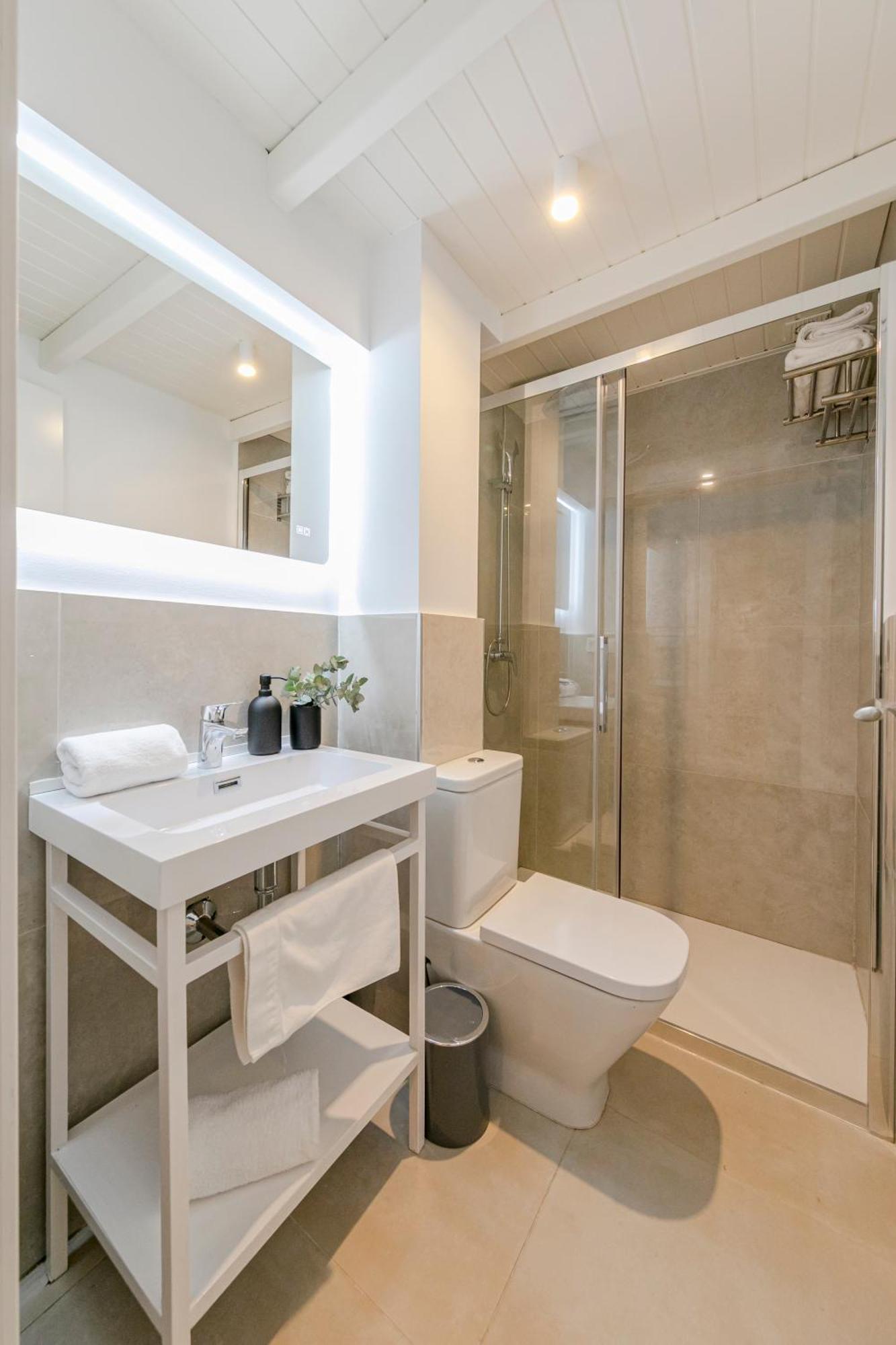 Isg Apartments Conde Negro 10 Seville Luaran gambar