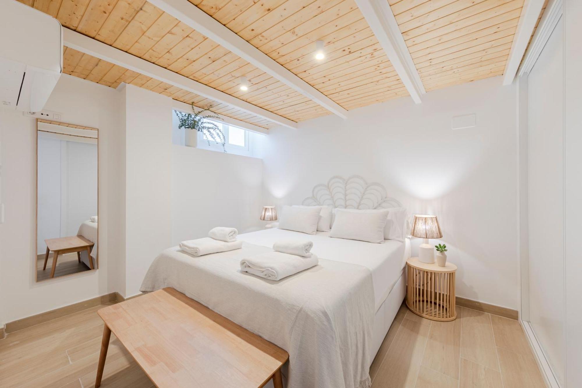 Isg Apartments Conde Negro 10 Seville Luaran gambar